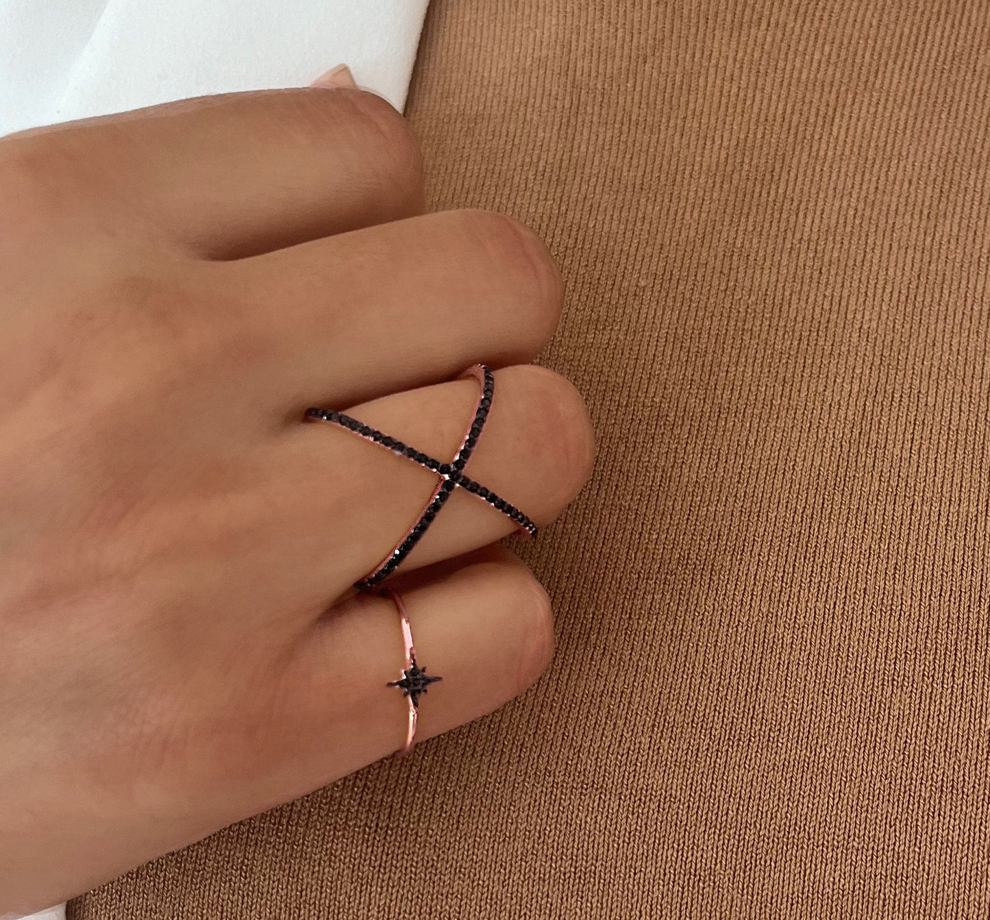 Ring Les Divines