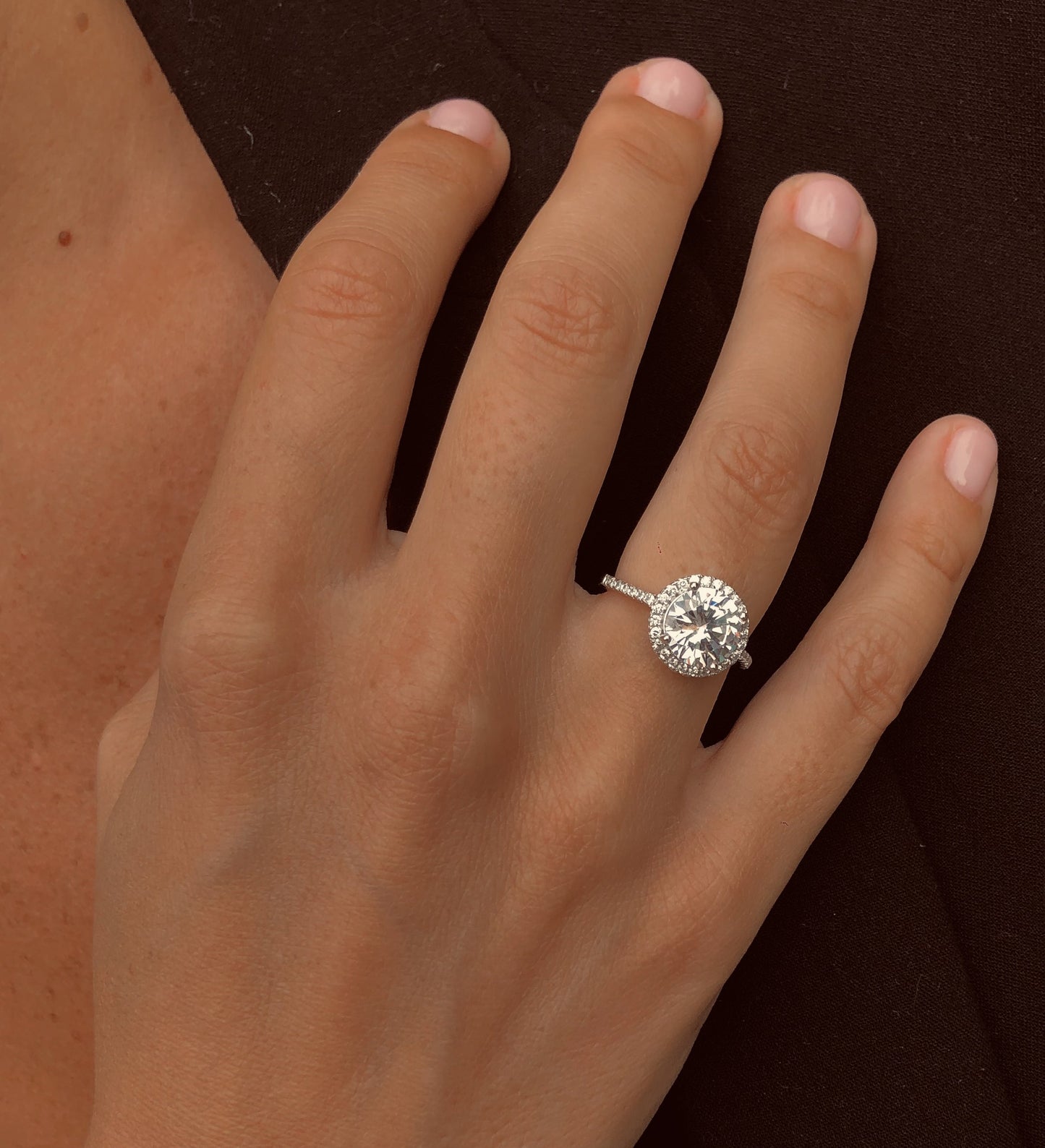 Ring Les Divines