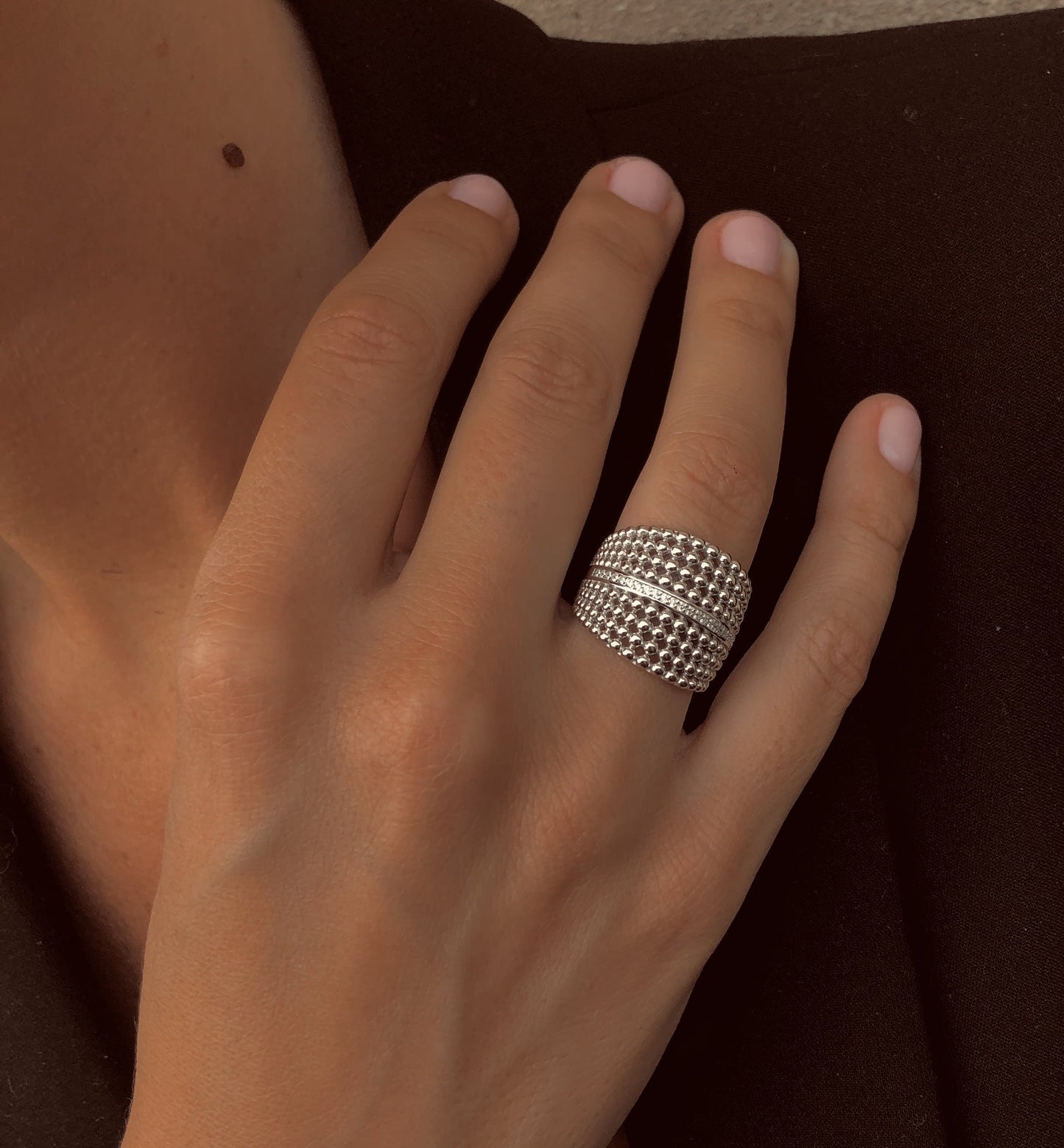 Ring Les Divines