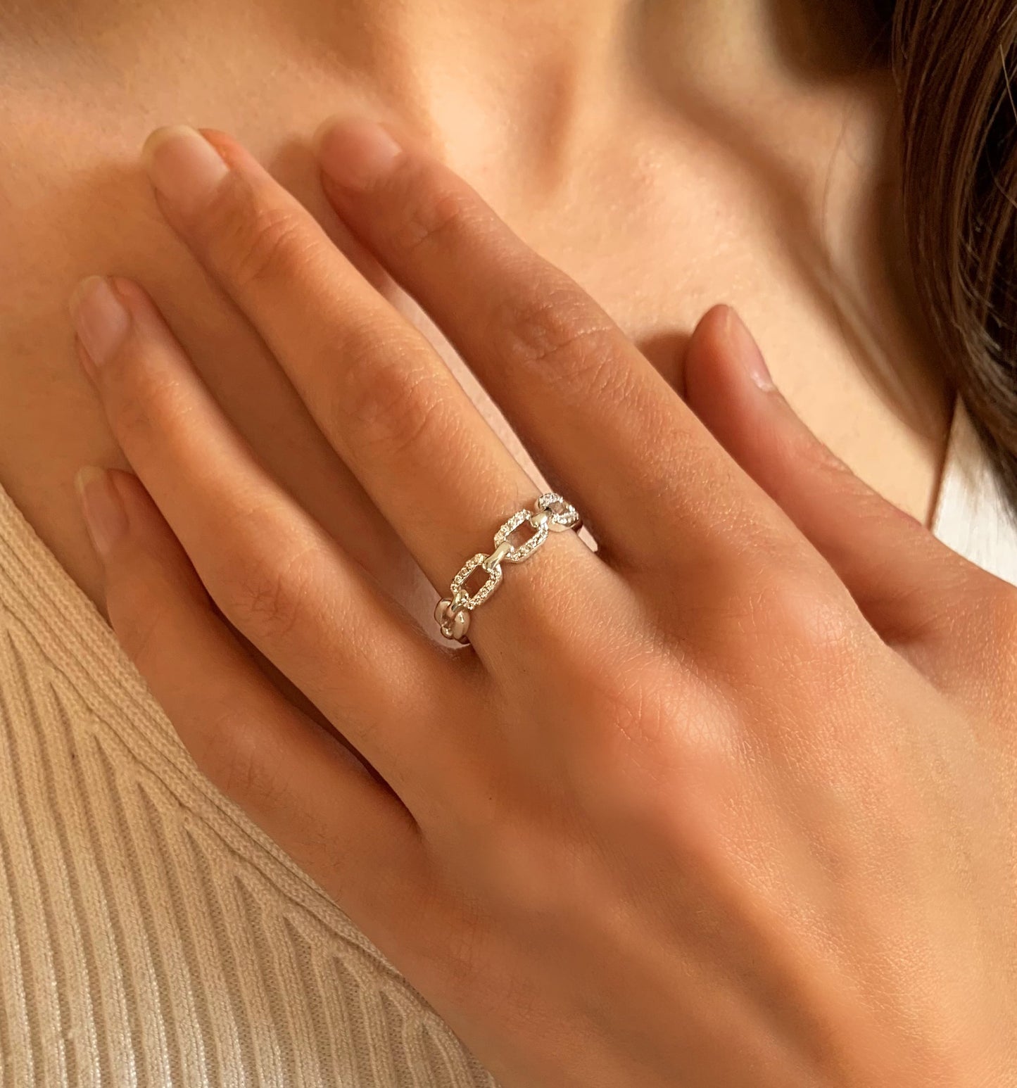 Ring Les Divines