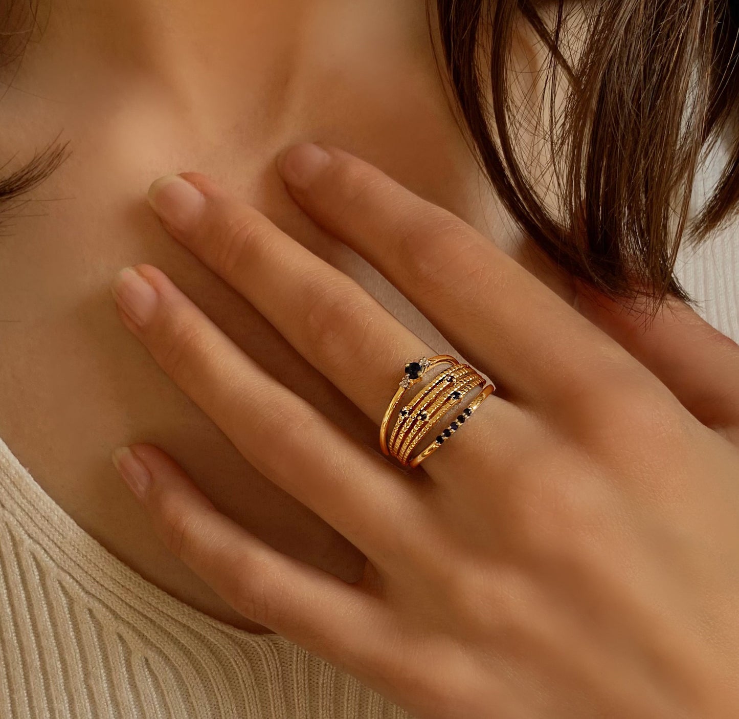 Composition of Les Divines rings