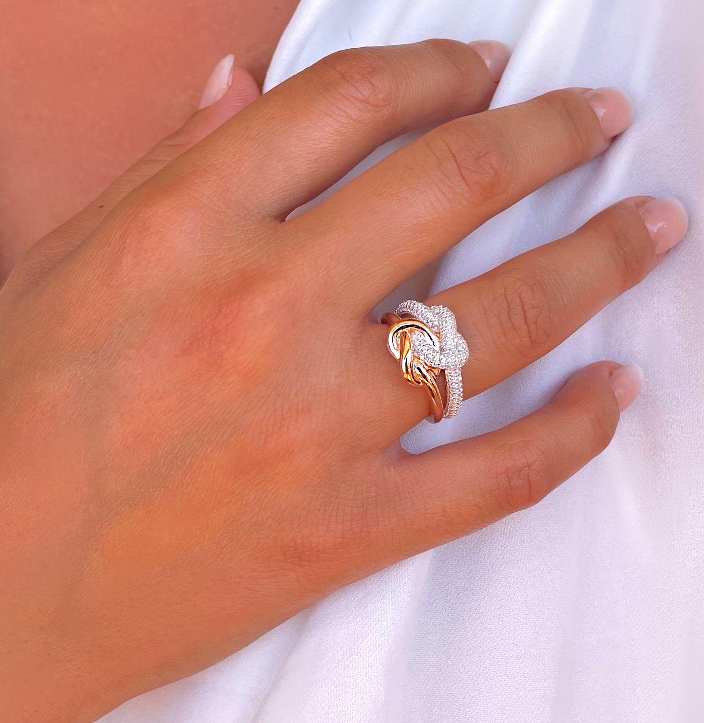 Ring Les Divines