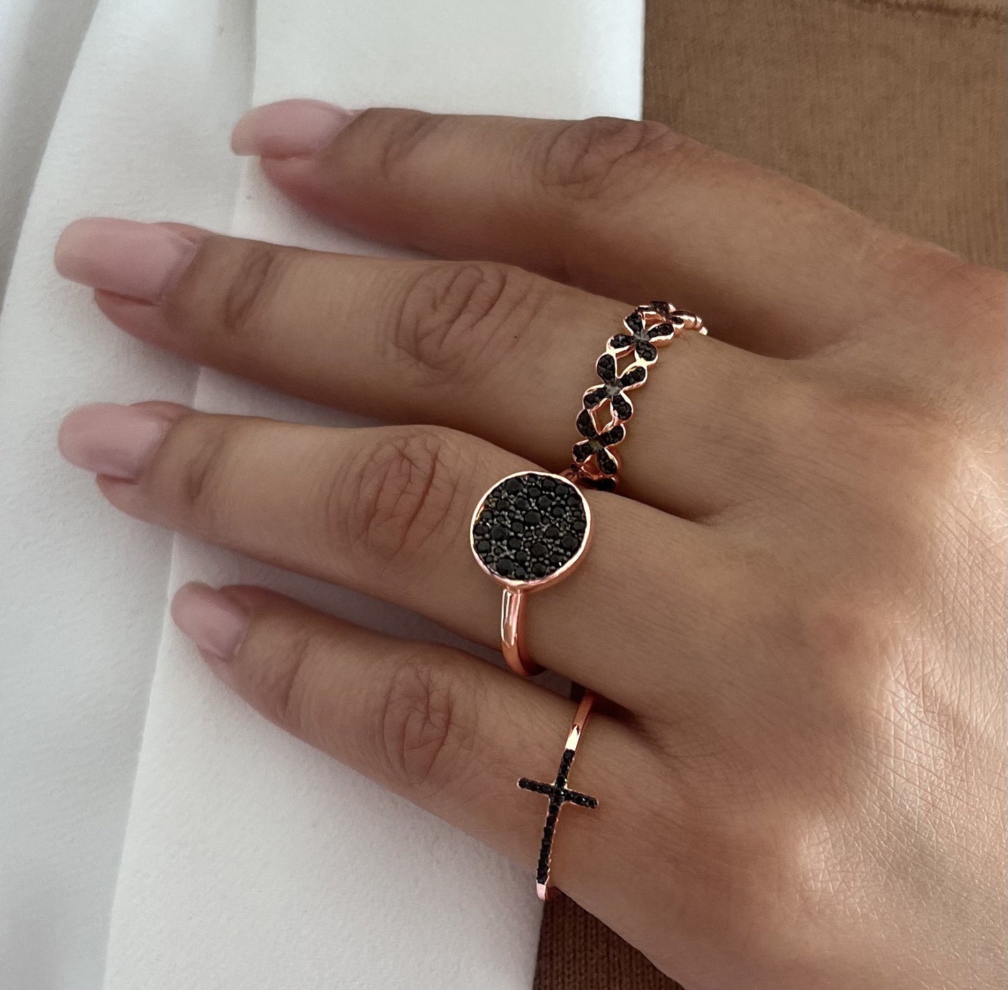 Ring Les Divines