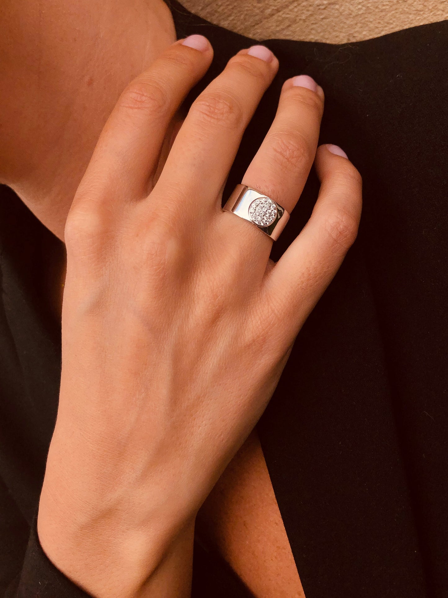 Ring Les Divines