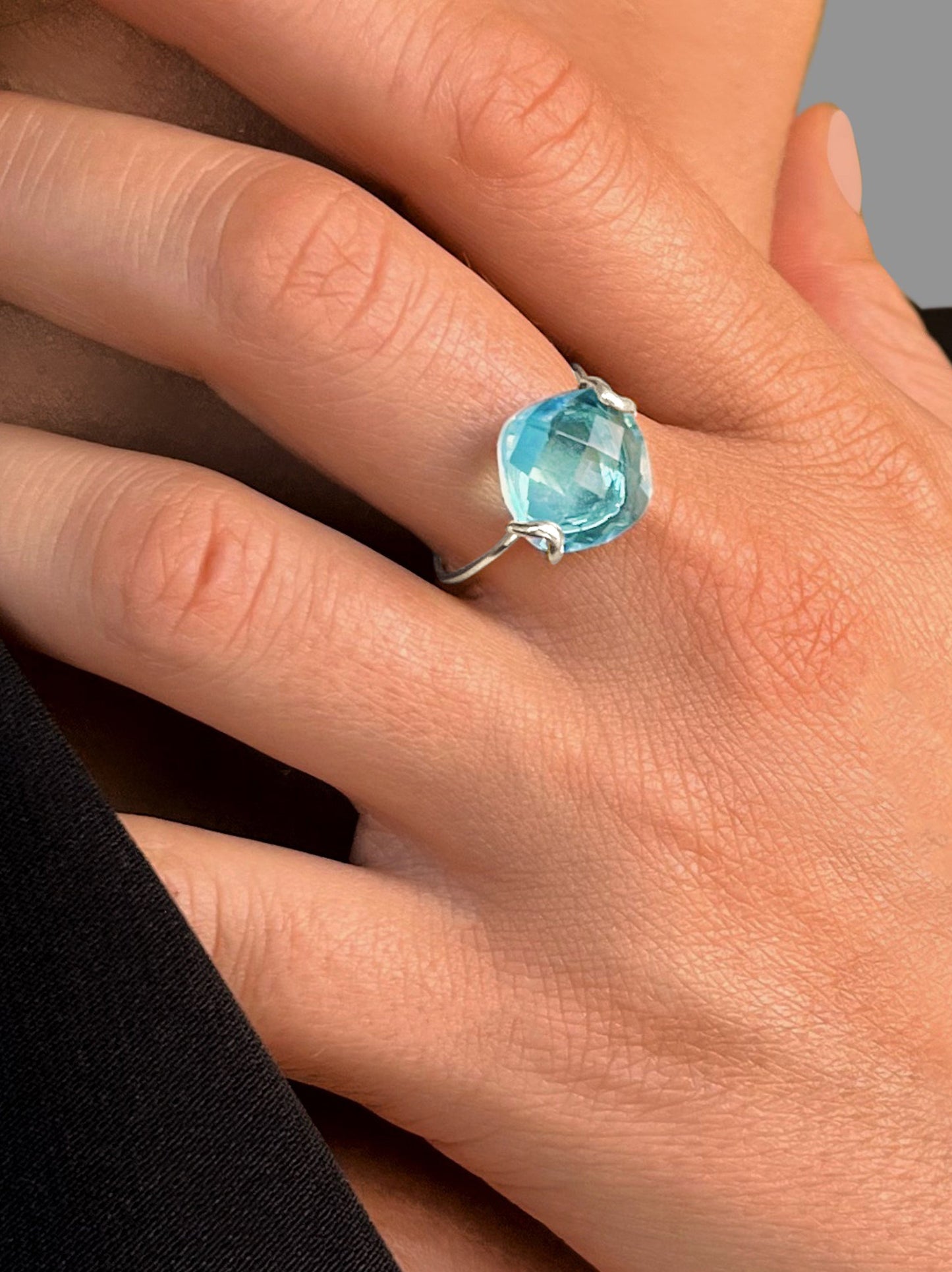 Ring Les Divines