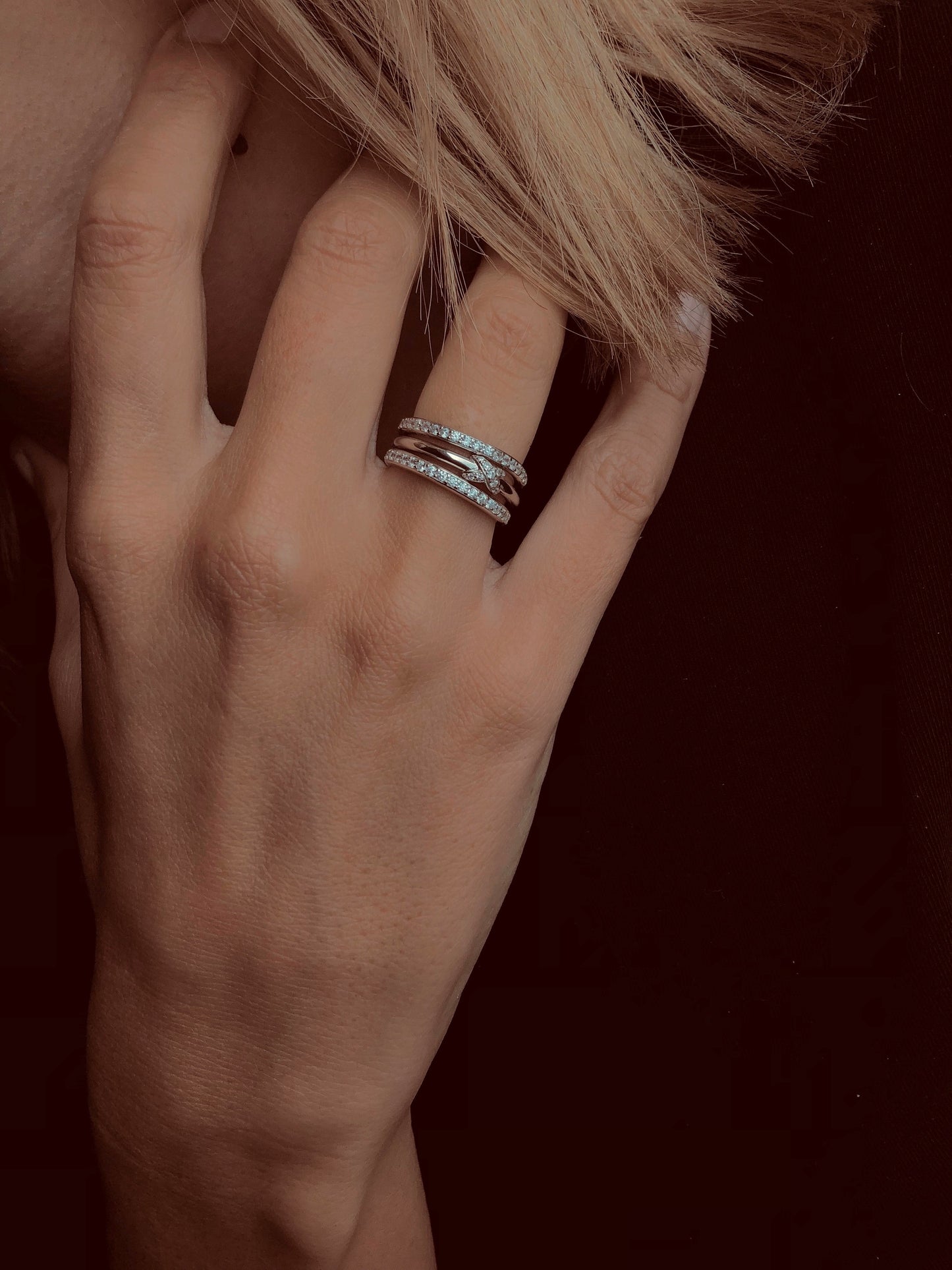 Composition of Les Divines rings