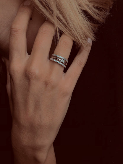 Composition of Les Divines rings