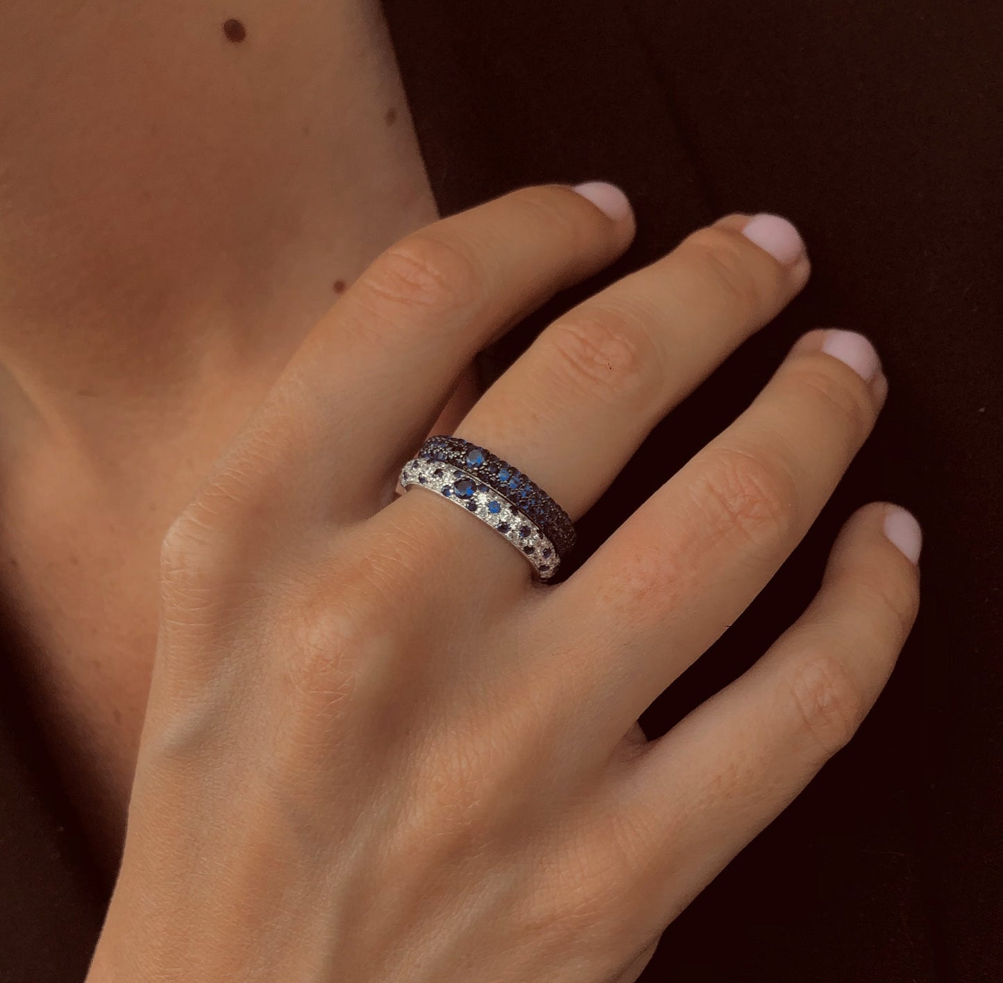 Composition of Les Divines rings