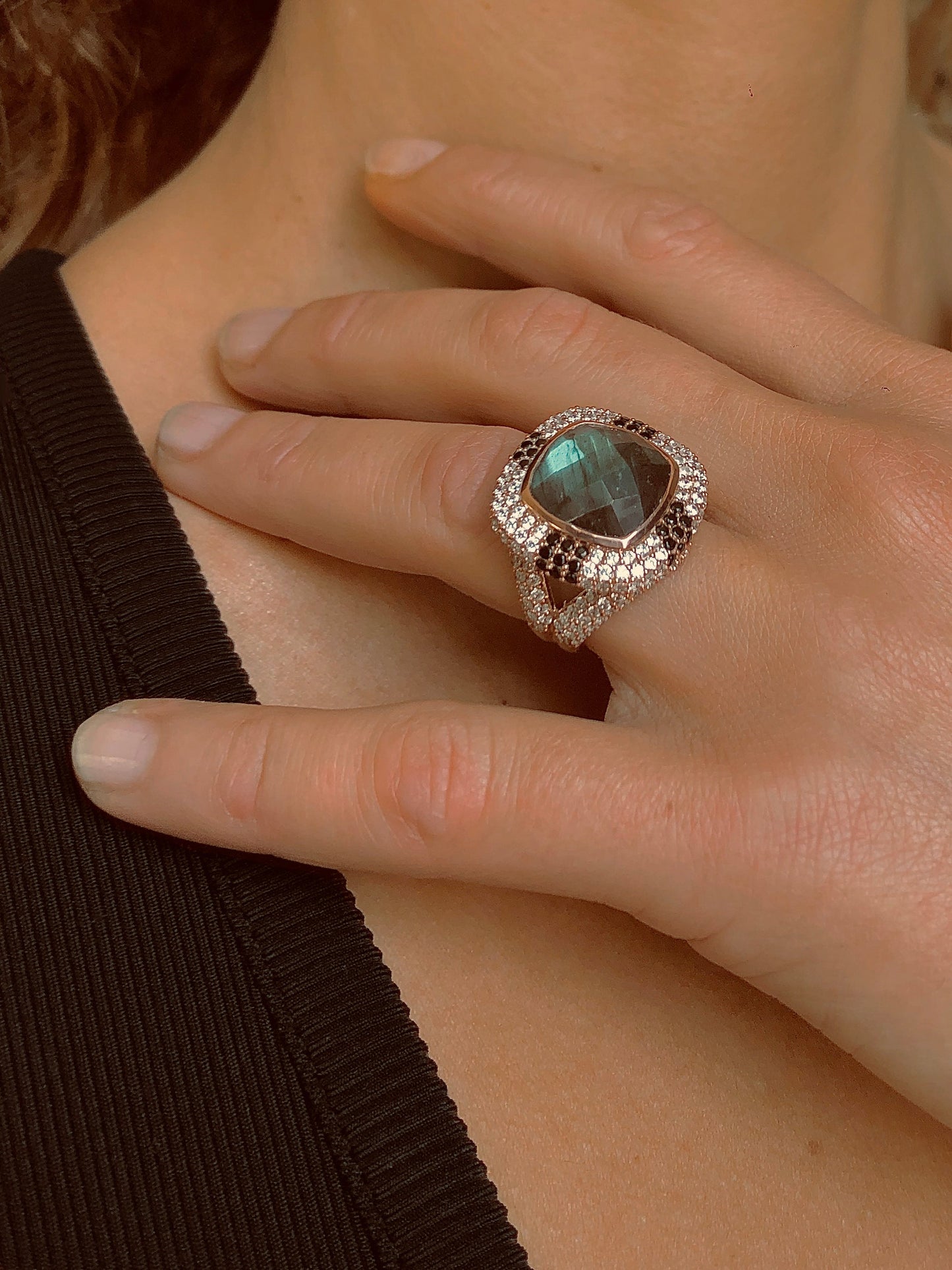 Ring Les Divines 